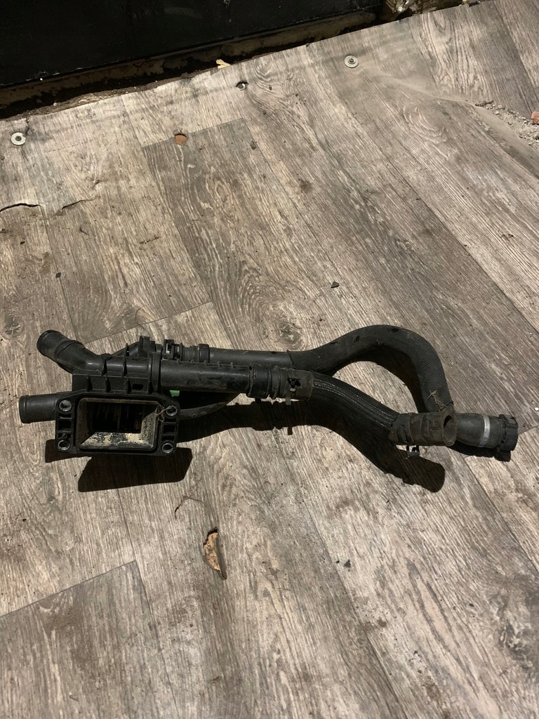 фото №1, Корпус термостата c4 picasso 9684588980