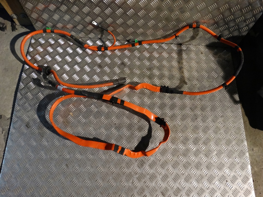 фото №1, Шланг аккумулятор плюсовой audi a6 c8 a7 4k 1