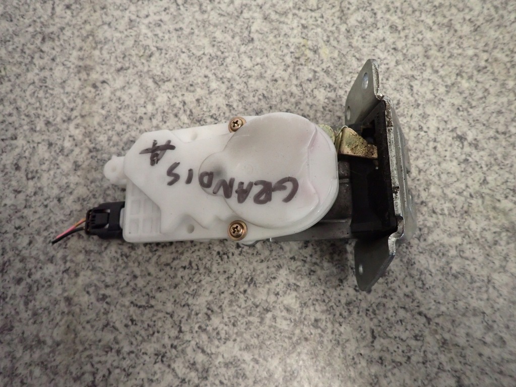 фото №1, Mitsubishi grandis замок крышки багажника задняя