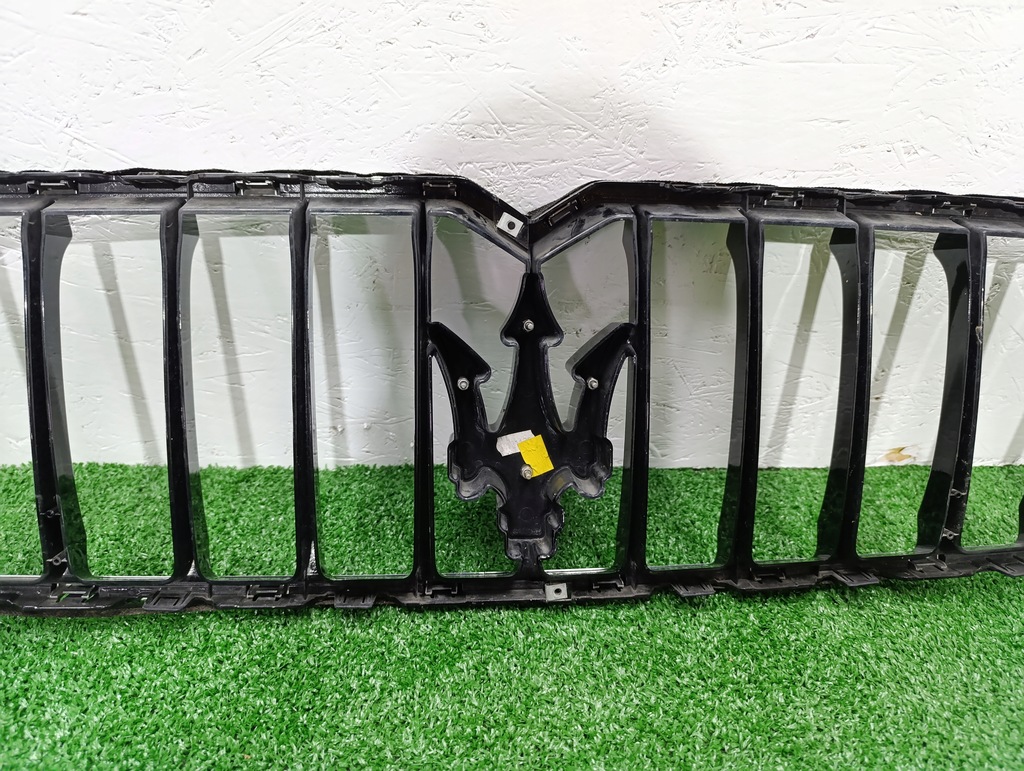 фото №13, Maserati ghibli решётка радиатора решётка радиатора бампера перед хром значок om хороший!