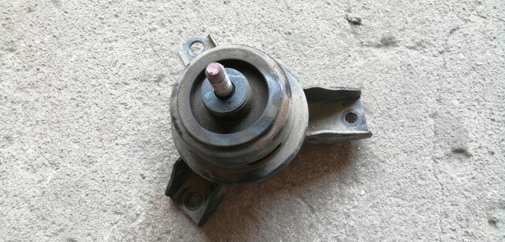 фото №1, Hyundai i20 08-14 1.1 crdi подушка двигатель