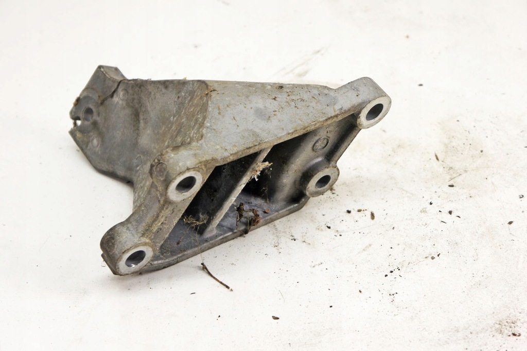 фото №5, Js173 nissan leaf ze0 i кронштейн кронштейн двигателя