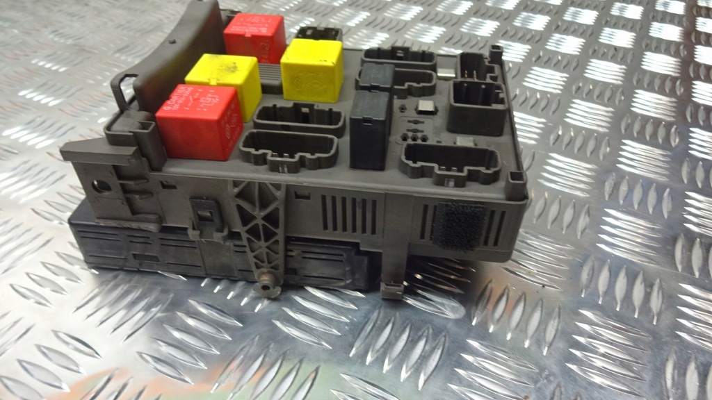 фото №1, Коробка модуль bsi renault laguna ii 1.9 dci 8200213234d