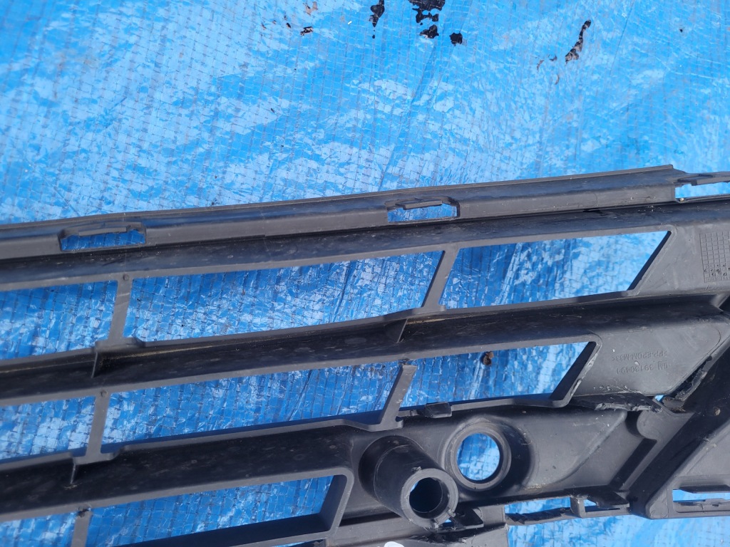 Opel-części astra k v решітка решітка радіатора середня бампера перед pdc рестайлінг Доставка