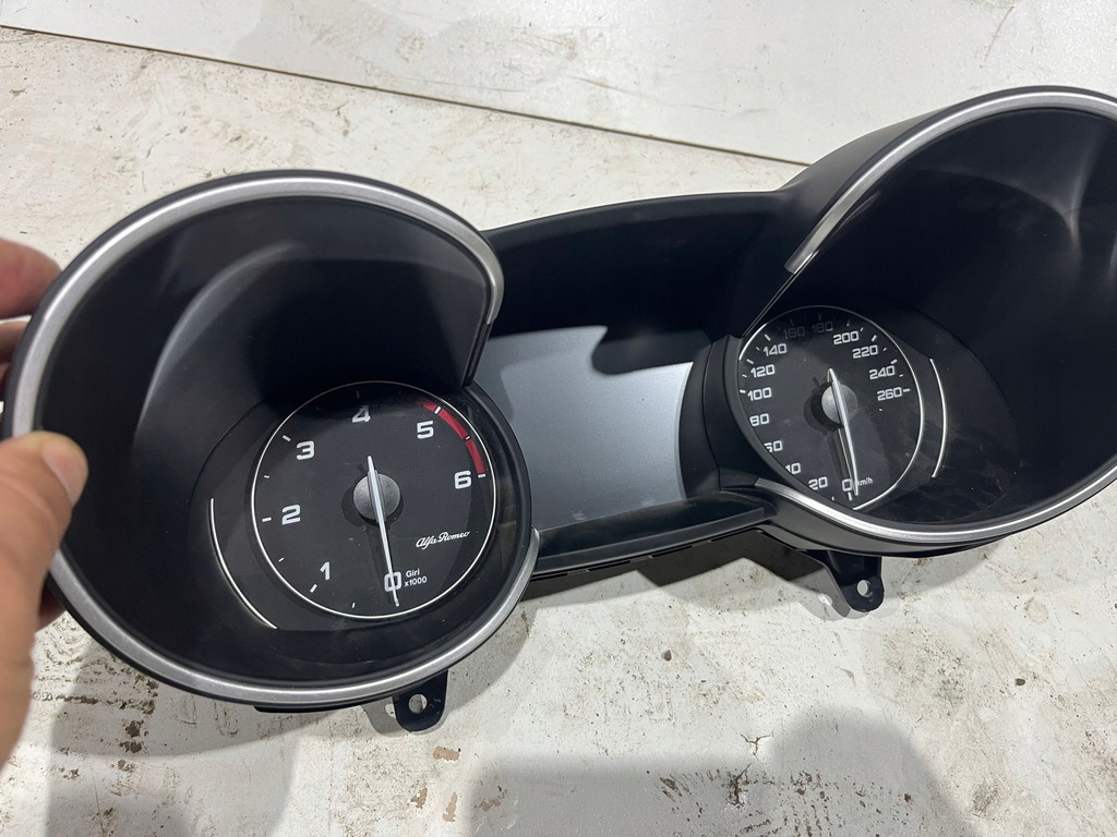 фото №3, Счетчик приборы alfa romeo stelvio 50559611