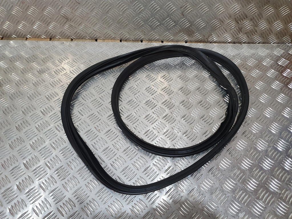 фото №1, Прокладка кузовная дверь левый задняя mazda 2 dj 14-