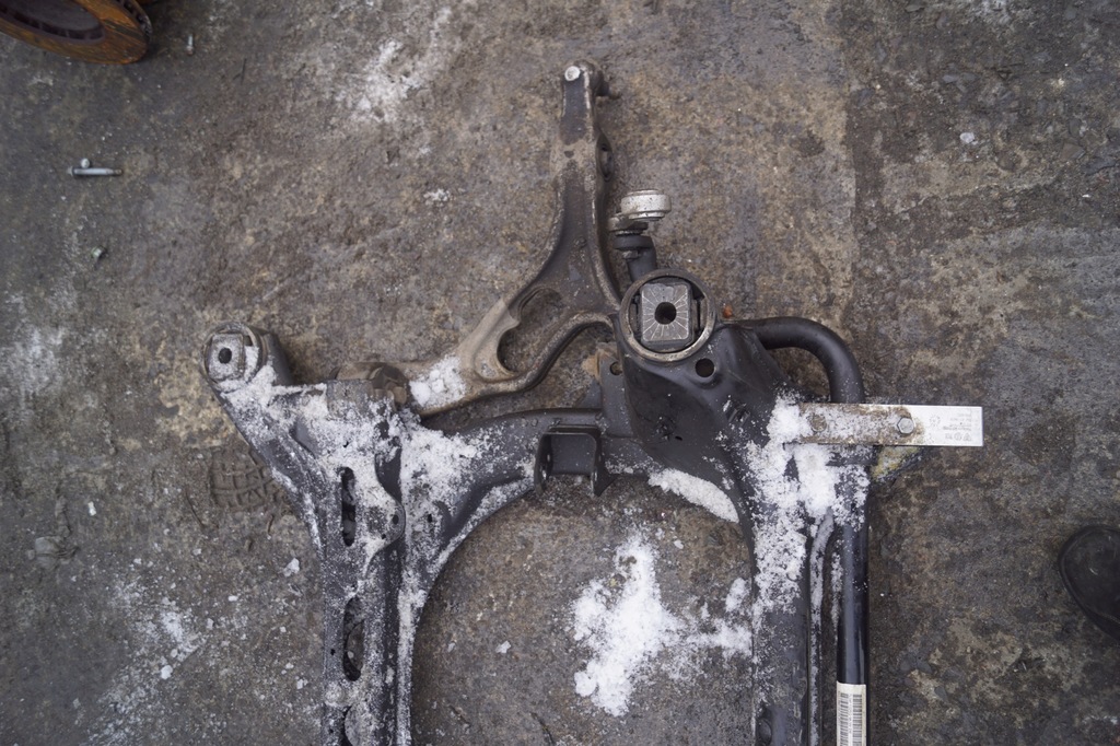 фото №5, Подрамник подрамник подвеска vw touareg ii 7p 3.0 tdi