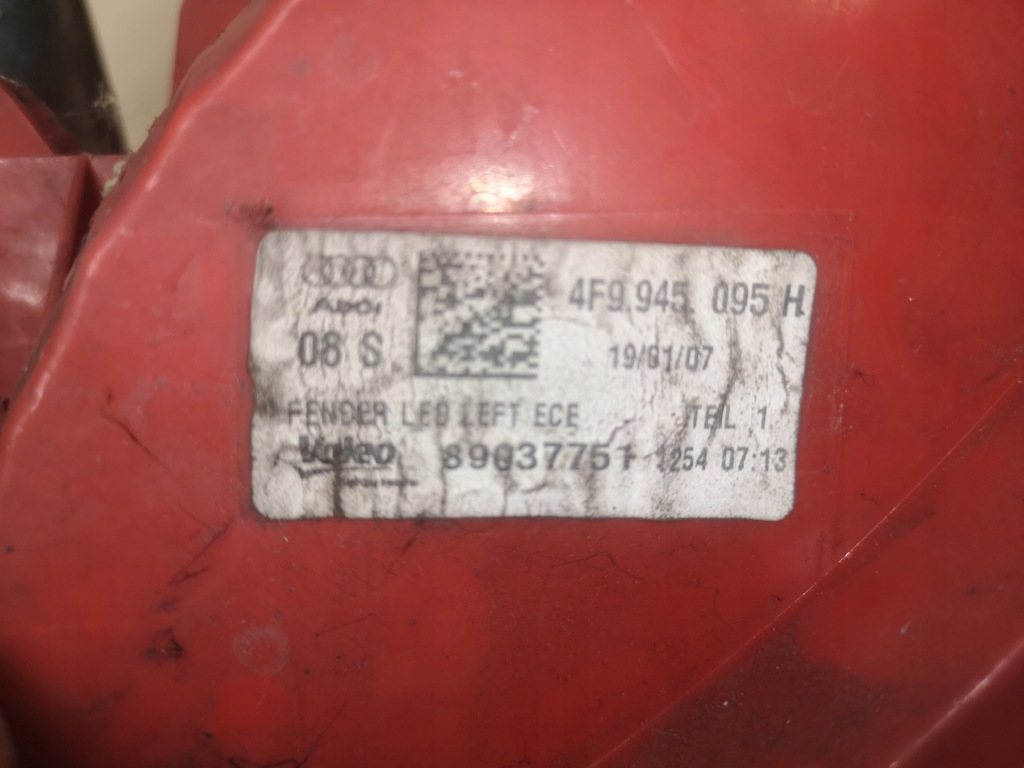 Фара левая задний  w крыло led audi a6 c6 универсал оригинал Доставка