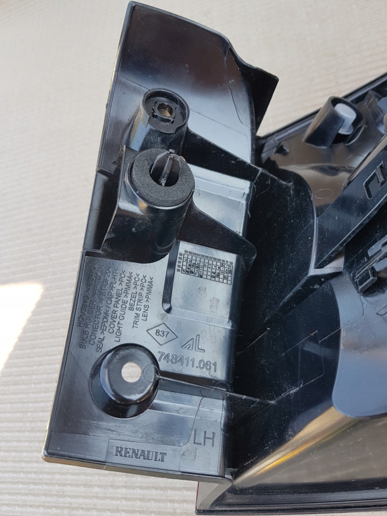 Купить Renault captur рестайлинг  led левая фара задний  задняя 265557849r