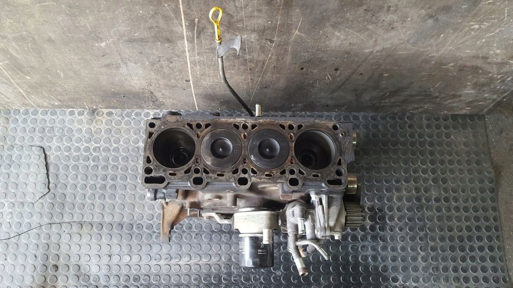 фото №1, Блок dół двигателя rf5c mazda 5 2,0 citd