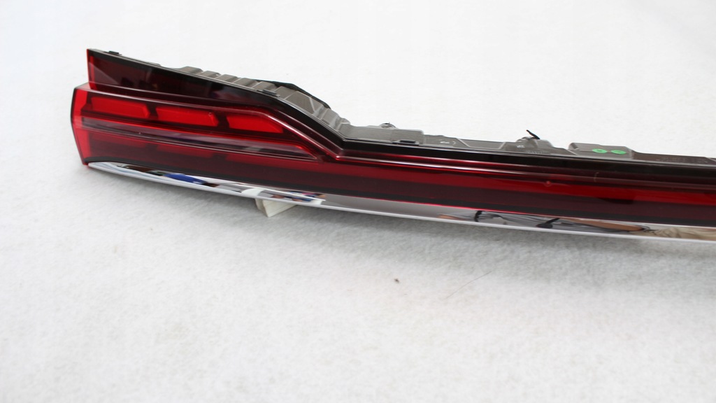 фото №3, Mg marvel r - лампа задня накладка кришки led 2020+