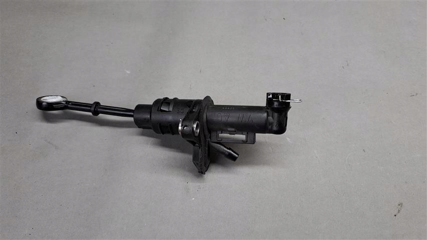 фото №4, Цилиндр сцепления помпа skoda fabia iii 6r0721388d