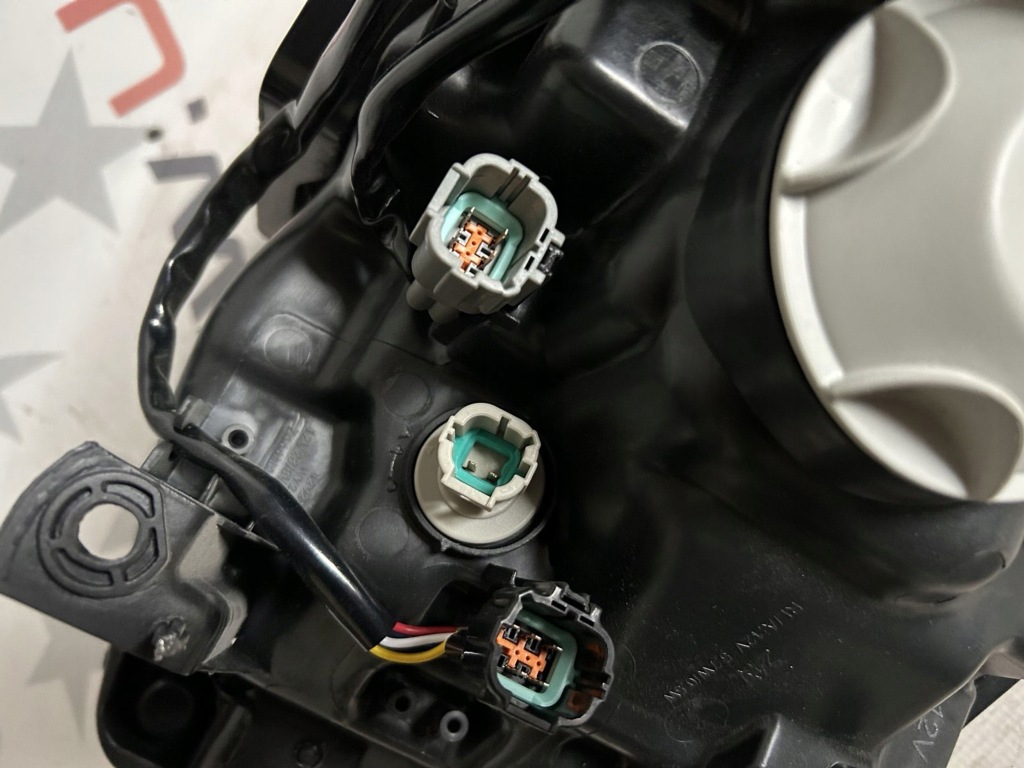 фото №10, Nissan x-trail t32 2016 ліва сторона лампи передні