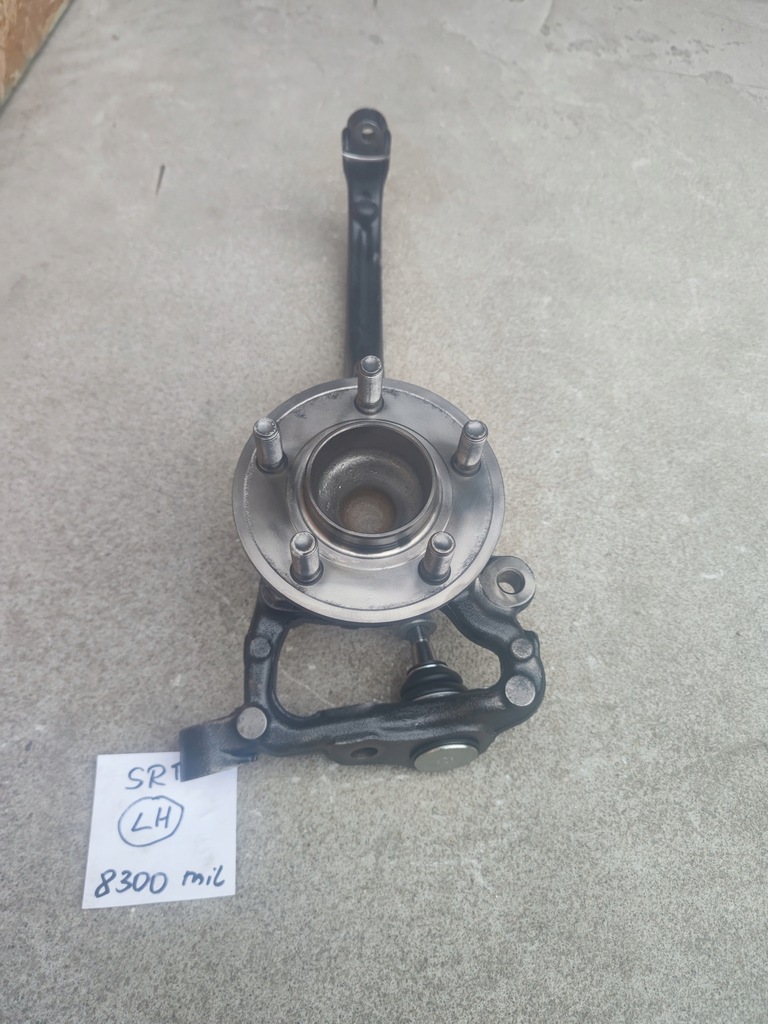 фото №9, Dodge challenger charger srt передня ліва поворотний кулак 2015+