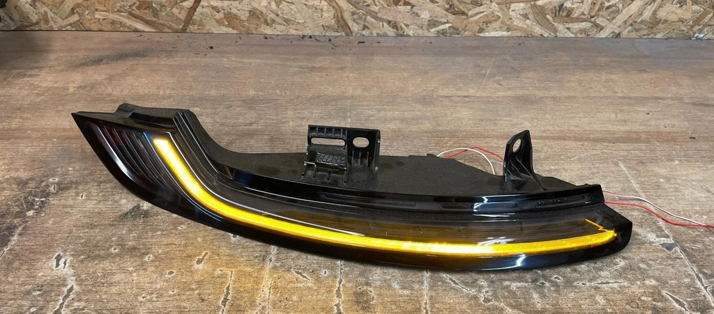 фото №1, Porsche 911 992 лампа левый задняя левая задняя