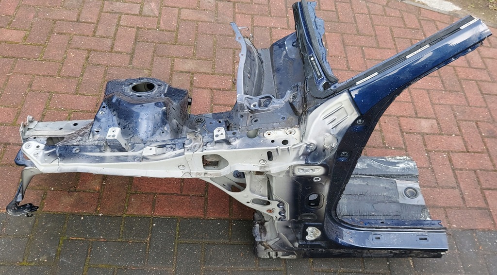 фото №1, Lexus is iii xe30 лонжерон четверть левая