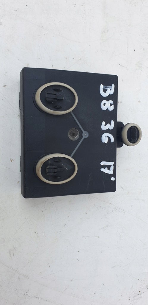 фото №1, Vw passat b8 5q0959592b блок керування модуль двері