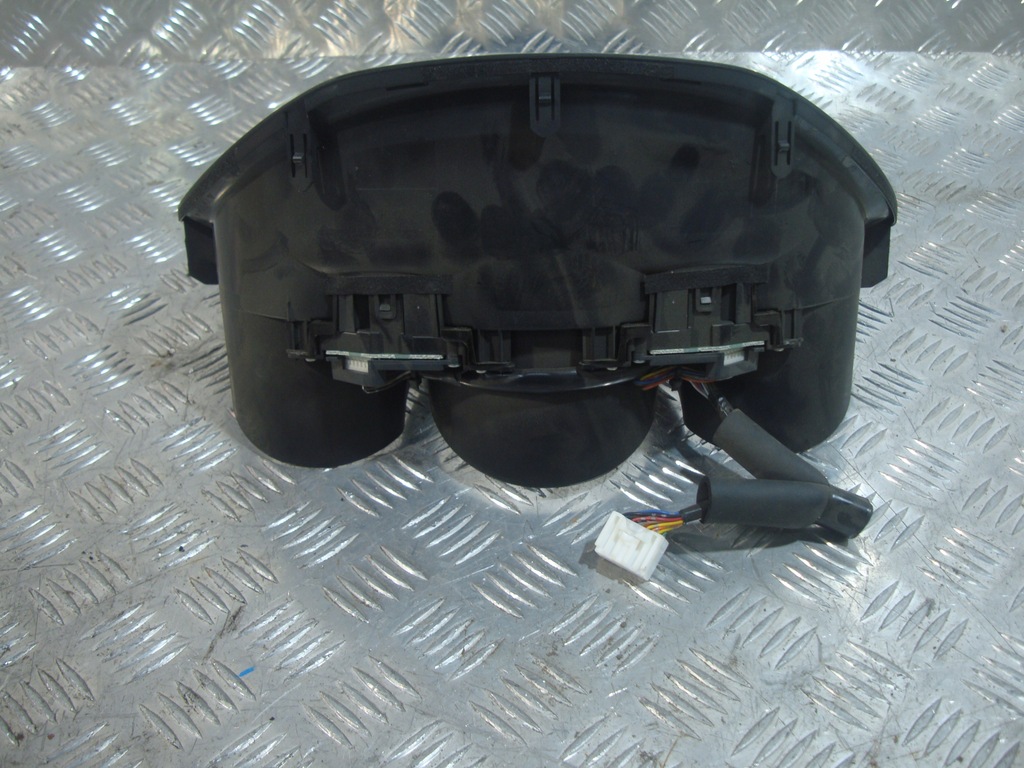 фото №2, Рамка спідометра lexus gs 450h poznań