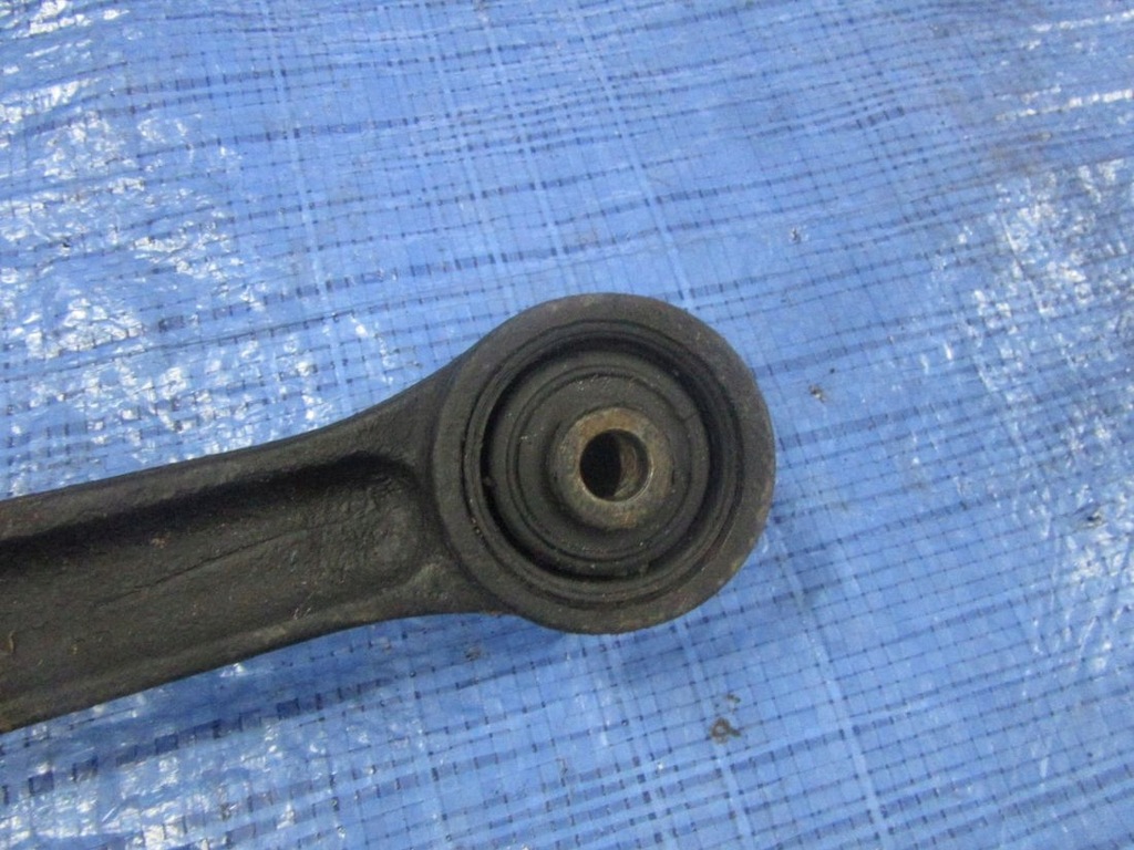 фото №10, Suzuki jimny 2003 рычаг перед