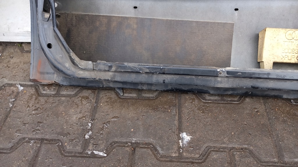 Дверь правое перед audi a4 b5 96r sedan с Разборки