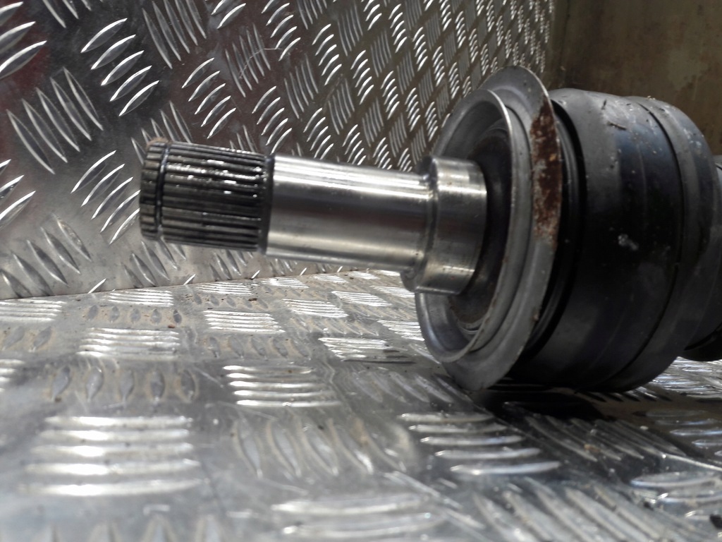 фото №6, Mercedes e w213 kombi 2016r приводной вал правый задняя 4500km