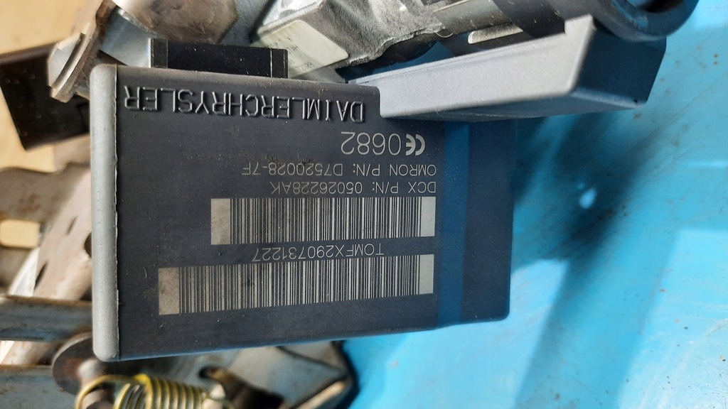 фото №4, Колонка рулевая замок зажигания jeep patriot 06-11r