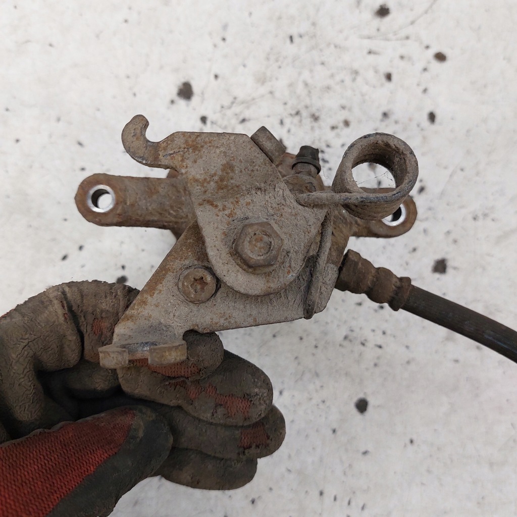 фото №11, Smart forfour суппорт тормозной левый задняя чугунный