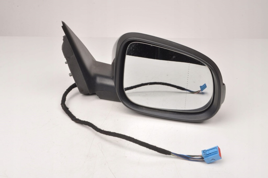 фото №7, Volvo v50 зеркало правое 8 pin anglik