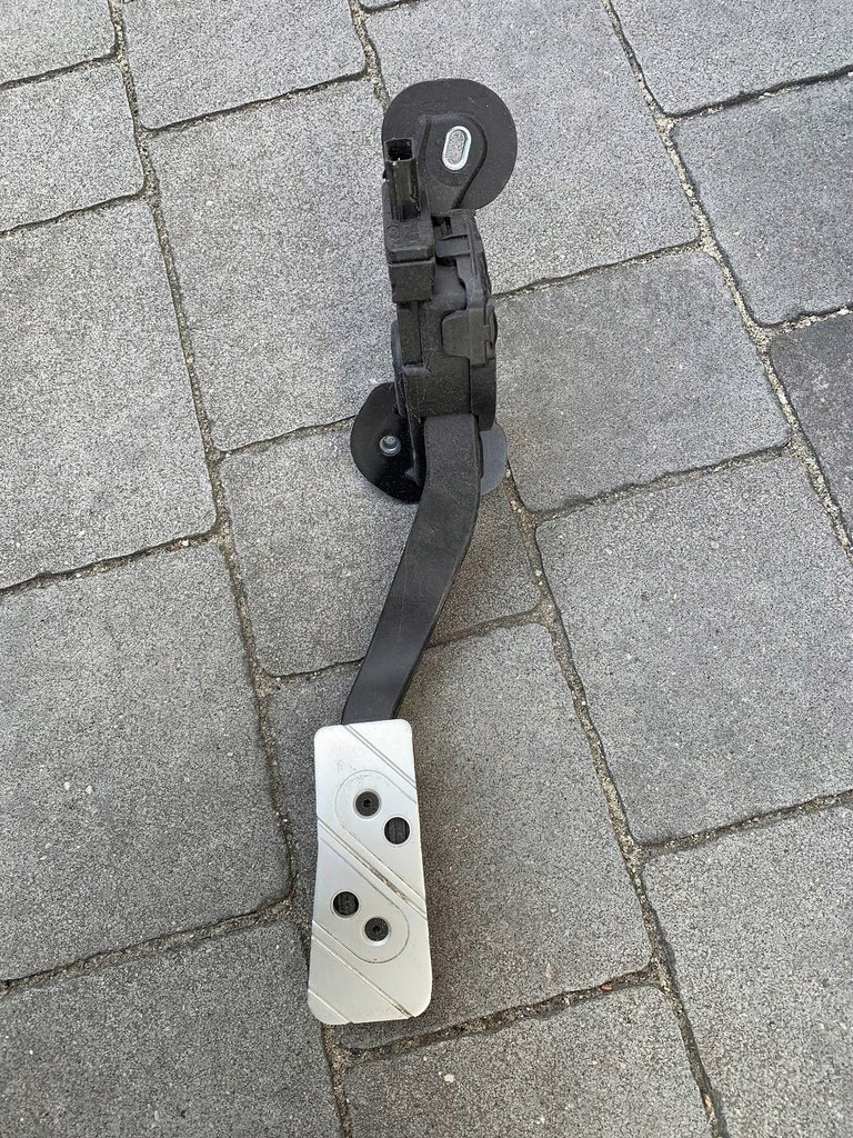 фото №1, Mazda 6 gh 2008-12 потенциометр педаль gaz 2.2d