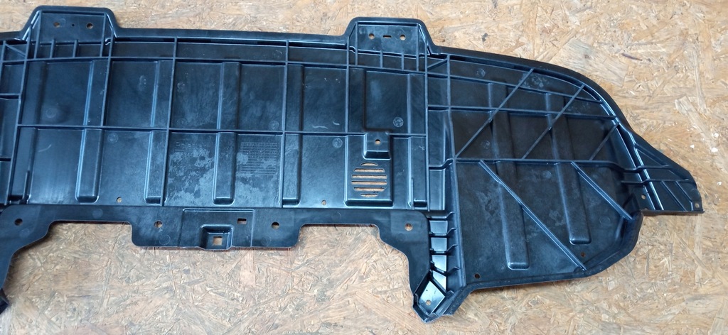 фото №8, Polestar ii 2 20- защита накладка плита замыкающий pod бампер 31694426