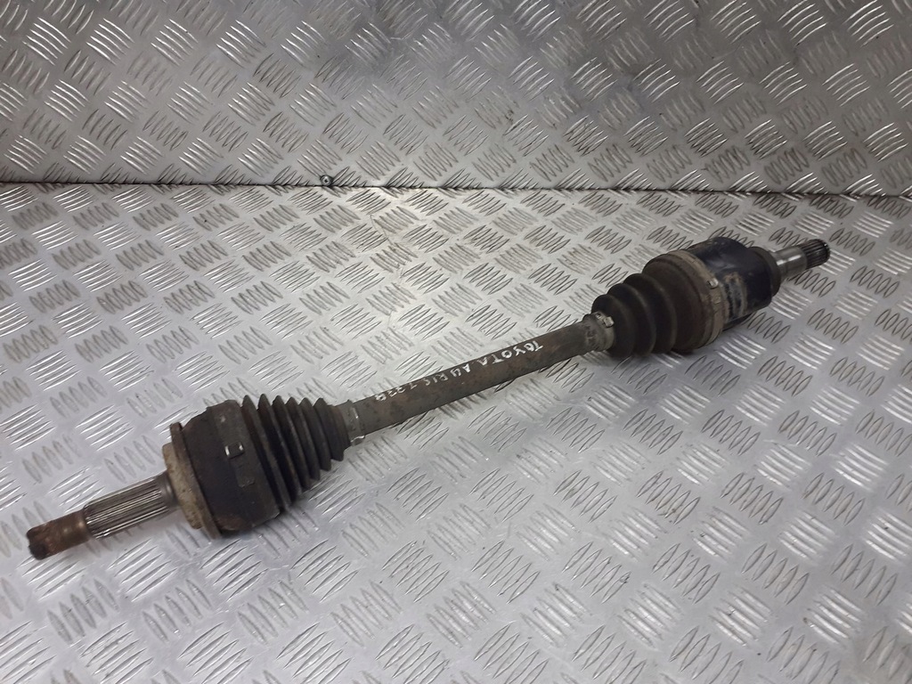 фото №1, Приводной вал левая короткий toyota auris e15 1.33