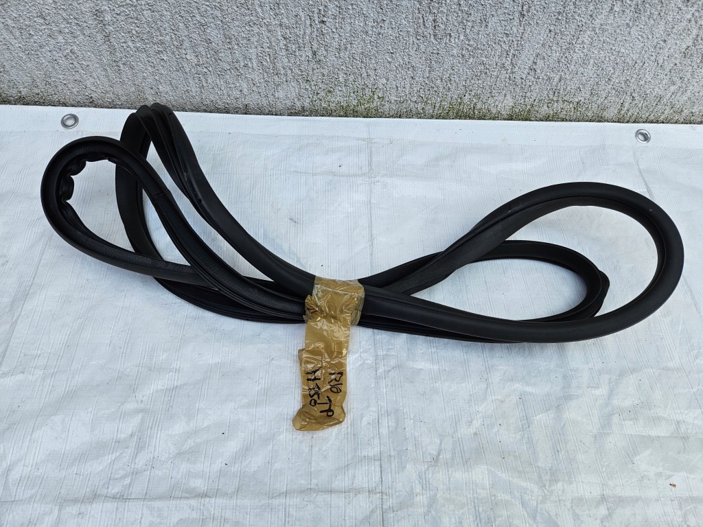 фото №1, Прокладка кузовна двері правий задня задня kia rio iv 17-22