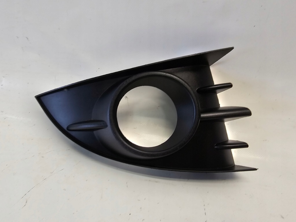 Купить Решётка бампера правая перед renault scenic ii рестайлинг  2006-2009