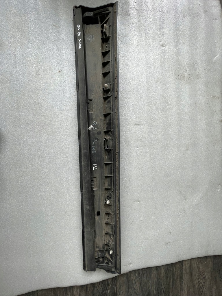 фото №14, Молдинг дверь передних левых audi q3 8u i s line