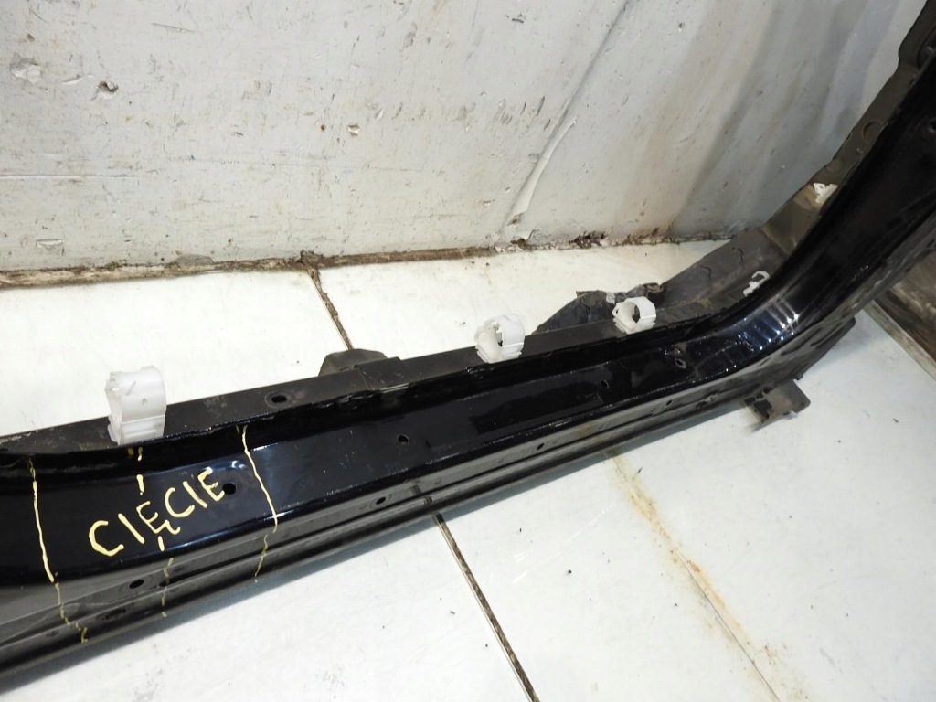 Порог стойку правая  перед 212 lexus is 2 Доставка