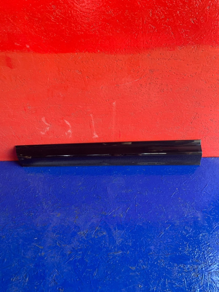 фото №2, Volvo xc60 ii 18- молдинг дверь перед левая r-design