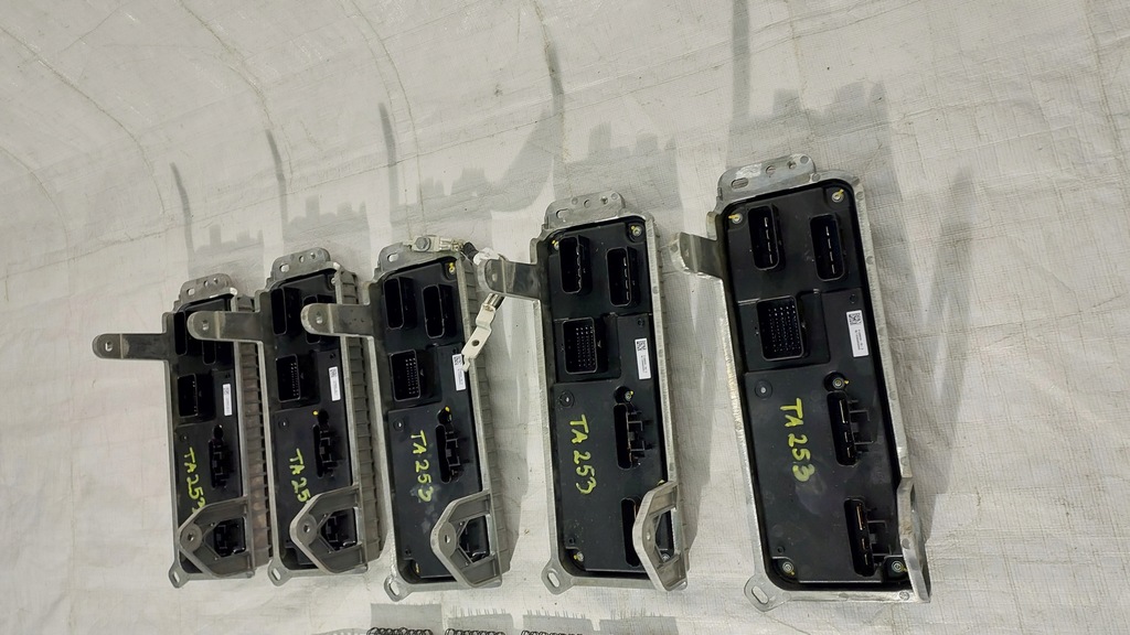 фото №9, Tesla model s контроллер блок управления аккумулятор аккумулятора новый