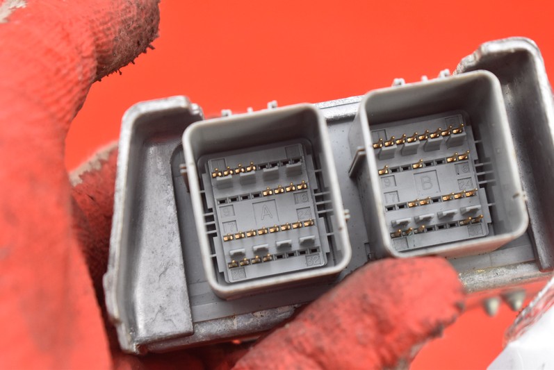 фото №8, Модуль датчик подушка безопасности подушек 04896372aa dodge magnum chrysler 300c 03-08