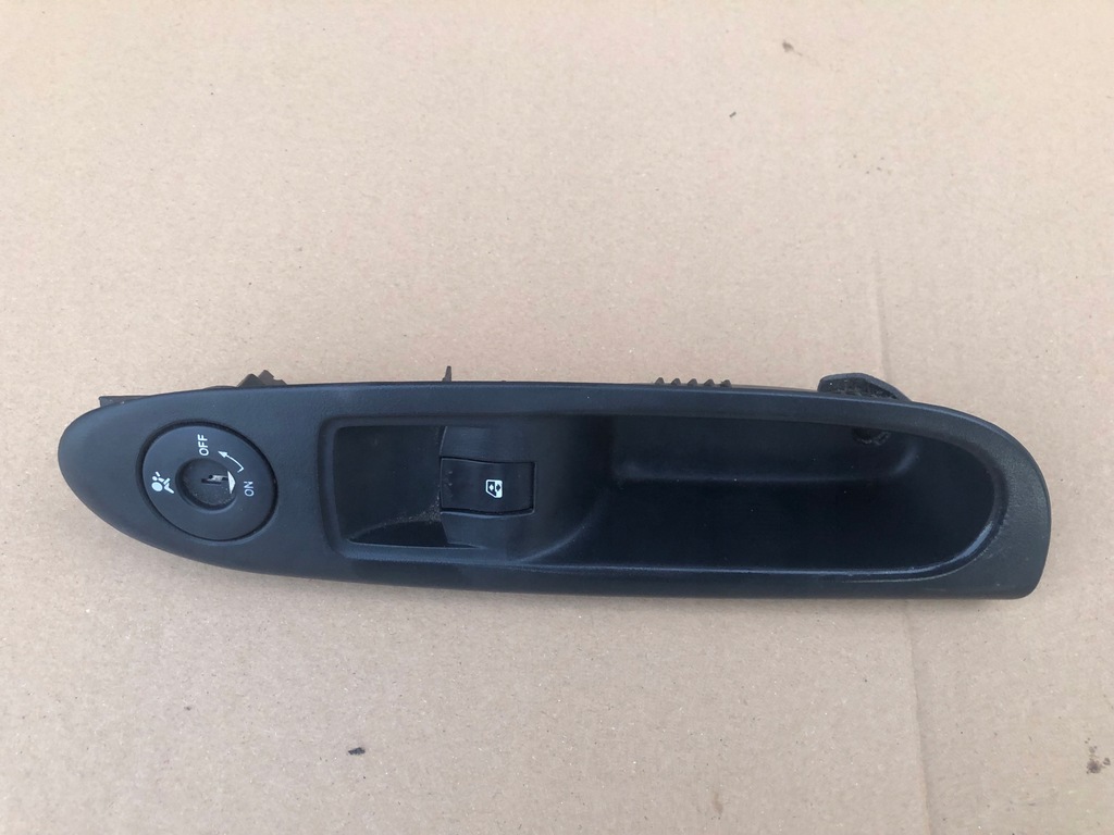 фото №1, Панель правый стекло переключатель renault clio ii 03-0