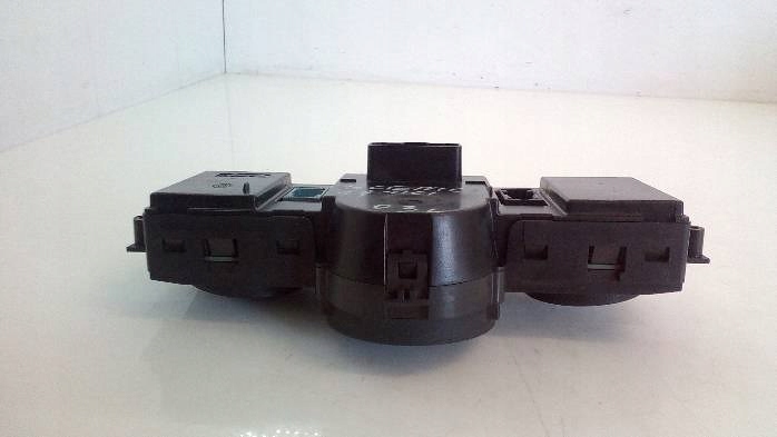 фото №9, Панель обдув i кондиционера renault scenic ii