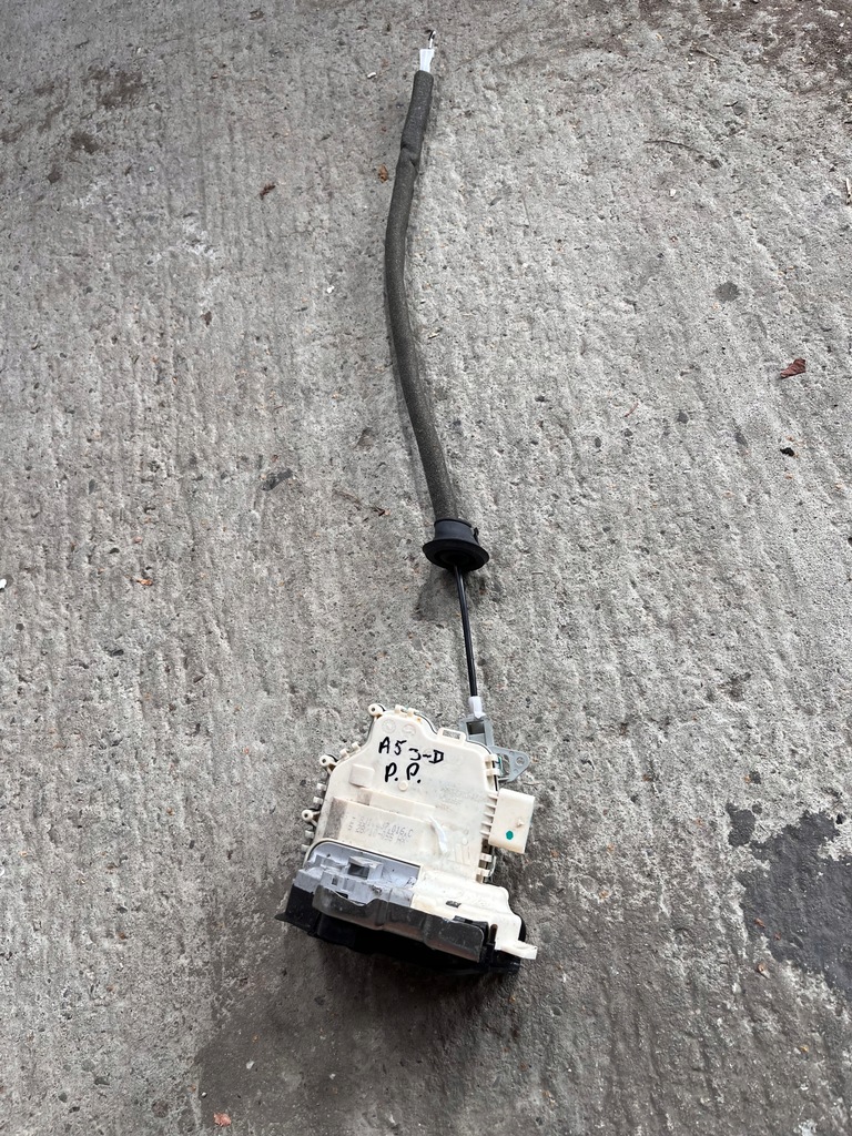 фото №1, Audi a5 8t замок дверь правый