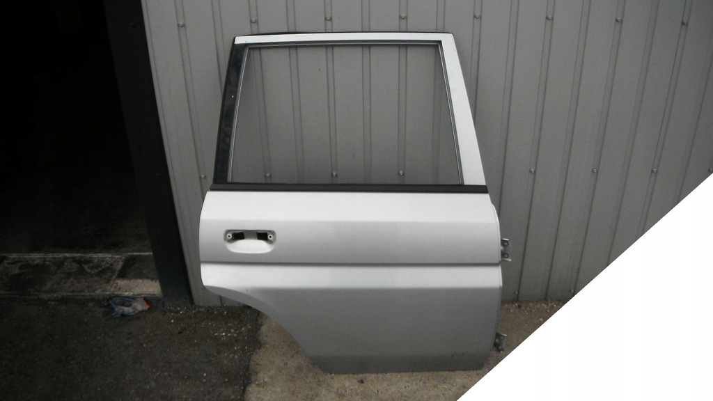 фото №1, Mazda demio 98-03 двері праве задні лак 22v