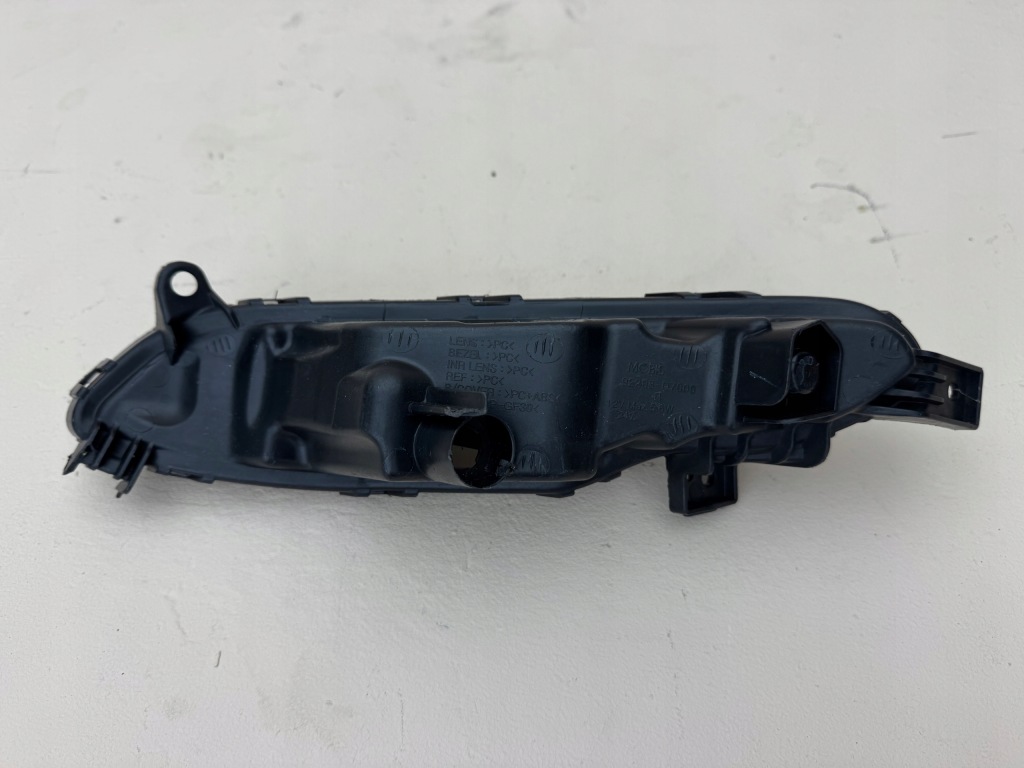 Hyundai tucson 3 3 15r- противотуманная фара led drl правая  перед 92208-d7000 Доставка