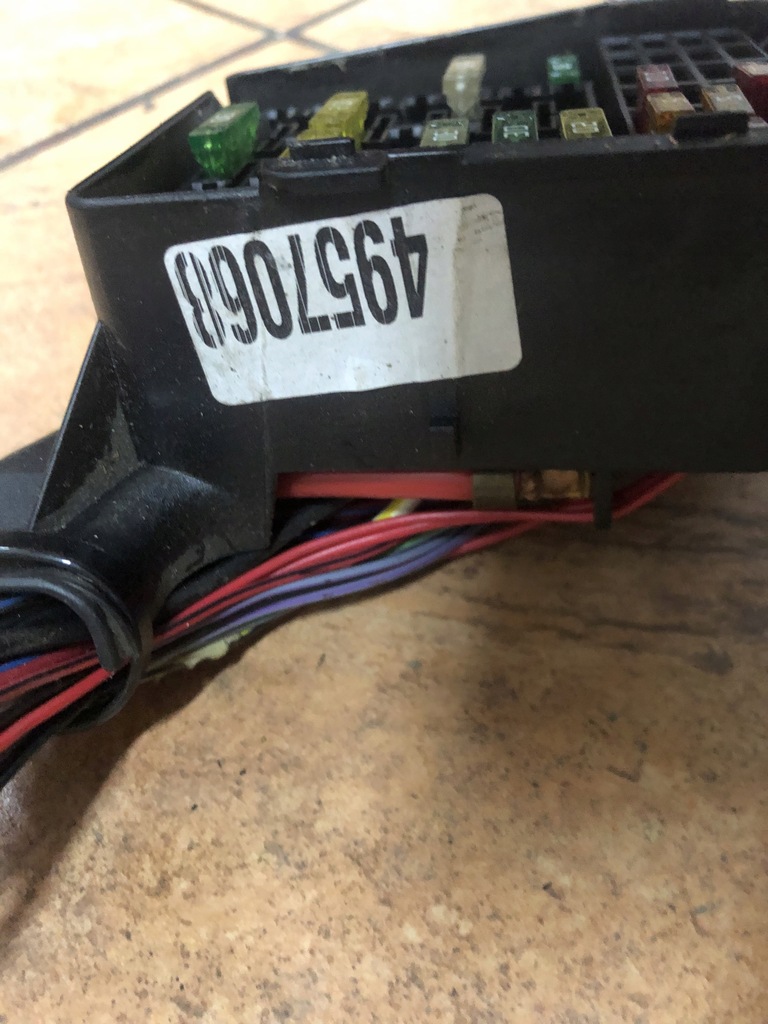 фото №5, Коробка предохранителей audi a4 b7 1.9tdi .anglik