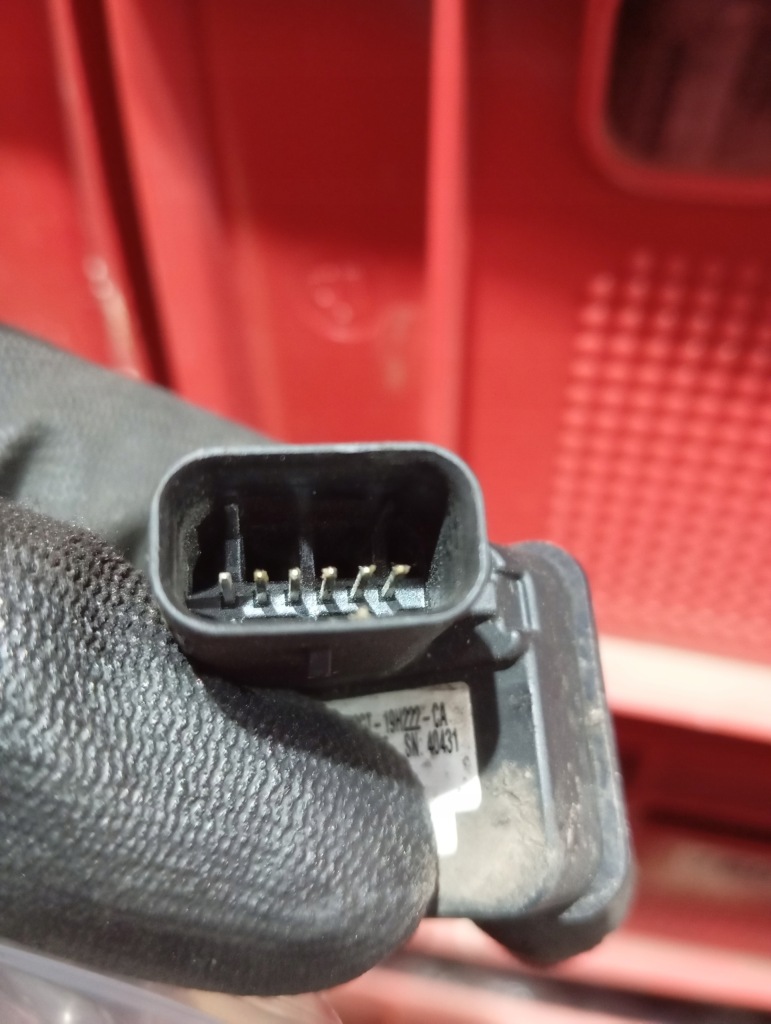 Uv205 ford edge mk2 камера перед скло лобове f2gt-19h222-ca Зі Шроту