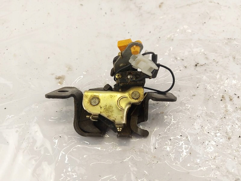 фото №8, Замок засов вкладка крышки задняя багажника mazda demio i liftback dw lift