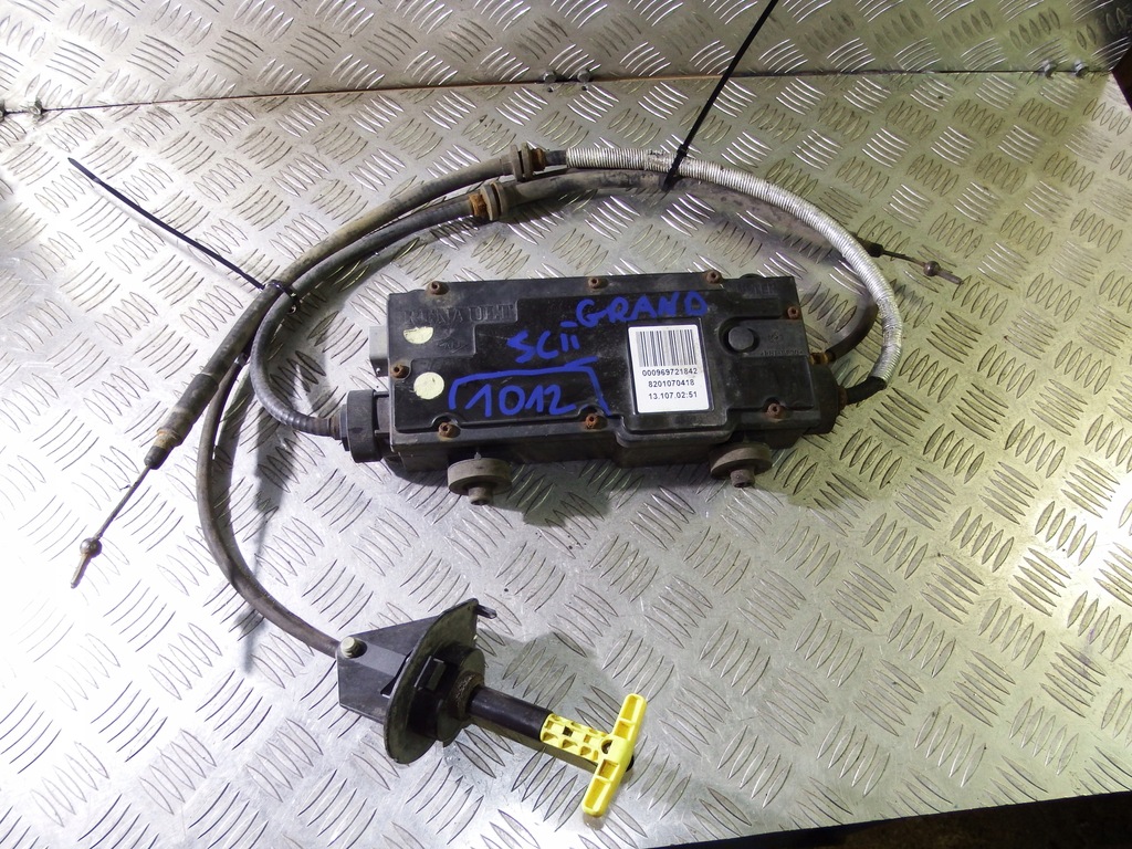 фото №1, Тормоз ручной тросы grand renault scenic ii 8201070418