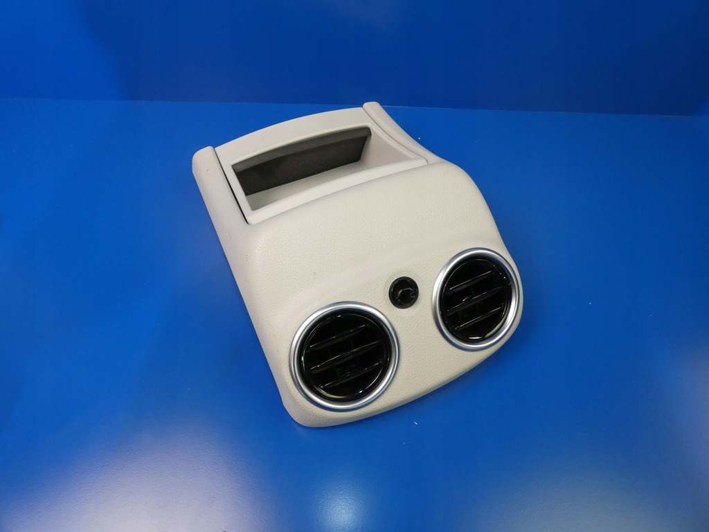 фото №1, Mercedes c w205 решітка обдув ґрати задня