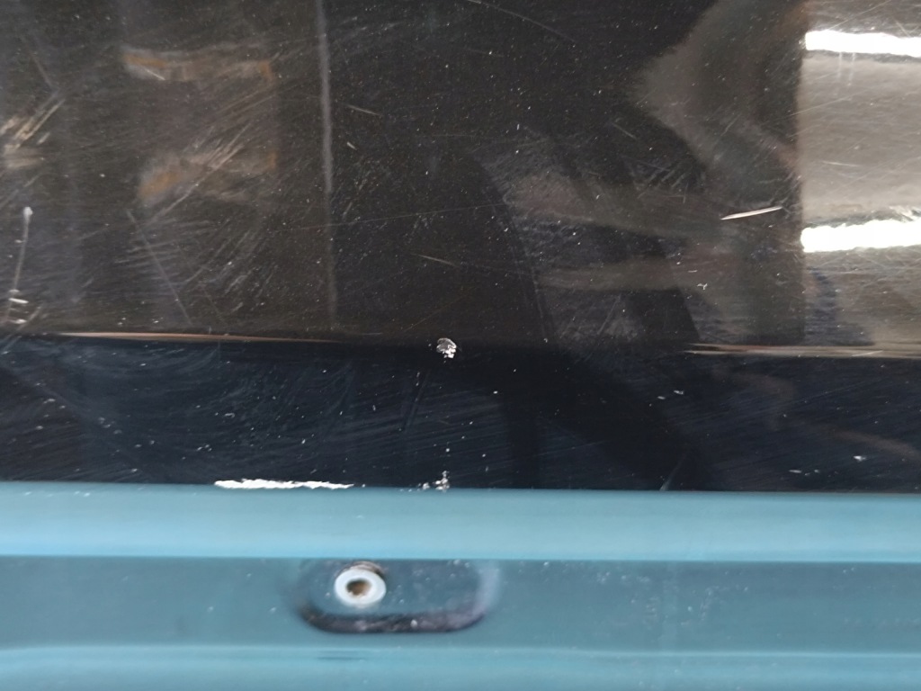 Купити Audi q8 e-tron 55 quattro 300kw 2019 r двері праві задній 4ke833052a ly9t