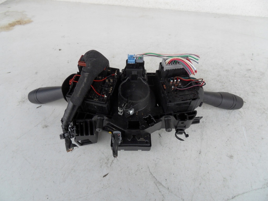 фото №8, Dacia sandero ii 2 12-16 переключатель комбинированный лента